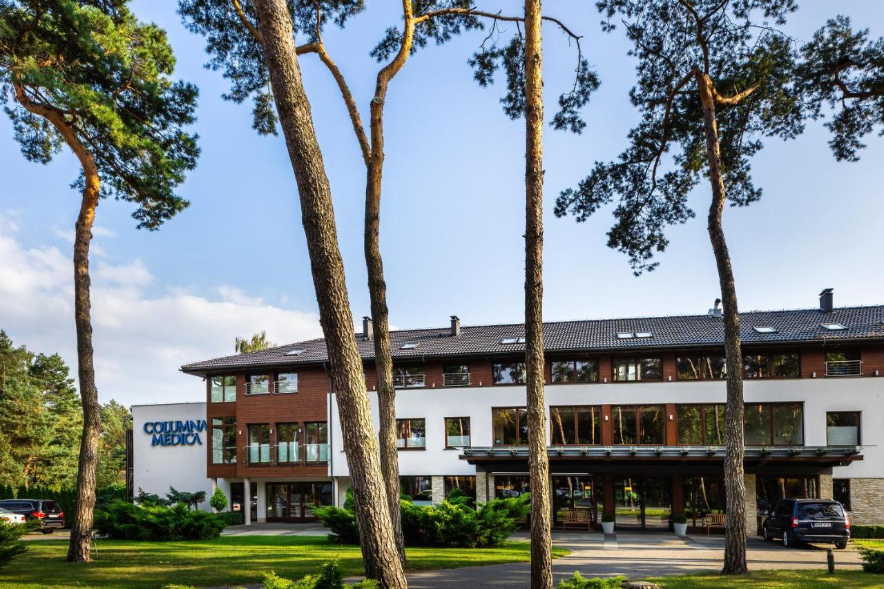 Columna Medica Hotell Łask Exteriör bild